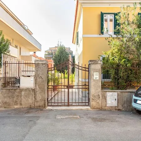 Your Cozy In Rome- Gemelli- Close To Downtown Daire Roma